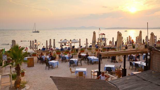 شقة Seaside Sunset Walks أثينا المظهر الخارجي الصورة